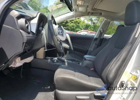 2013 Toyota Rav4 Xle z USA, uszkodzony, nr VIN 2T3RFREV7DW002120